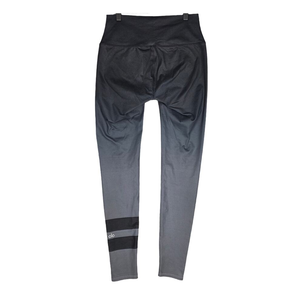 ALO AIRBRUSHED HIGH RISE CAPRI CROP LEGGINGS – GRAY/BLACK GRADIENT – SIZE SMALL